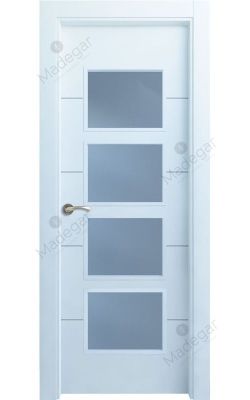 Puerta interior lacada Innova Lin R4 4VC. Madegar
