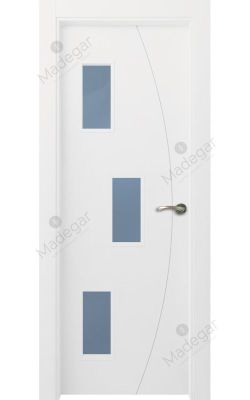 Puerta interior lacada Innova Ordesa 1 3V. Madegar
