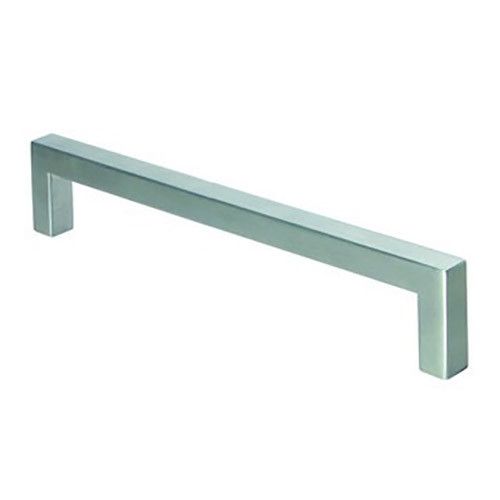 Tirador Kube en Inox Satinado. INTHER