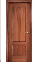 Puerta interior clásica madera Plafonada, maciza 2 Cuadros, sapelly natural. Castalla