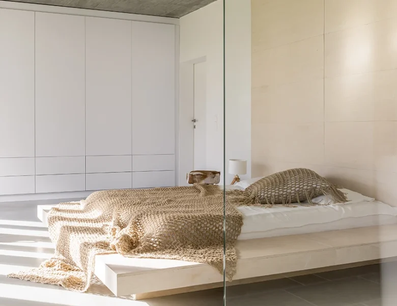 Armarios a medida que crecen contigo, ¿cómo elegir una solución práctica y estética?